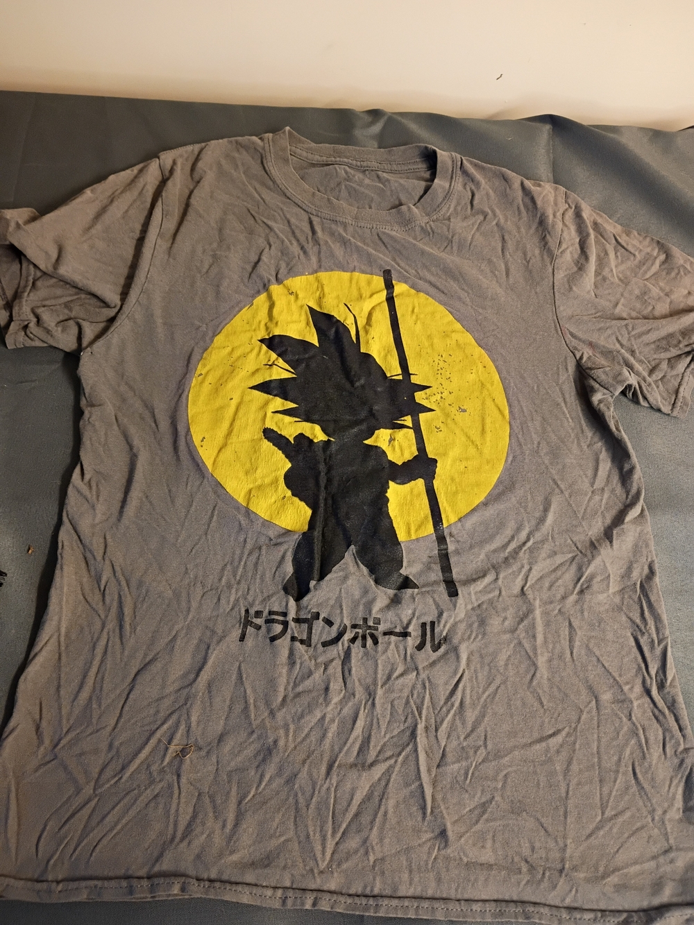 Men's Gray Dragon Ball Graphic Short Sleeve Tee - Yellow Circle Accent